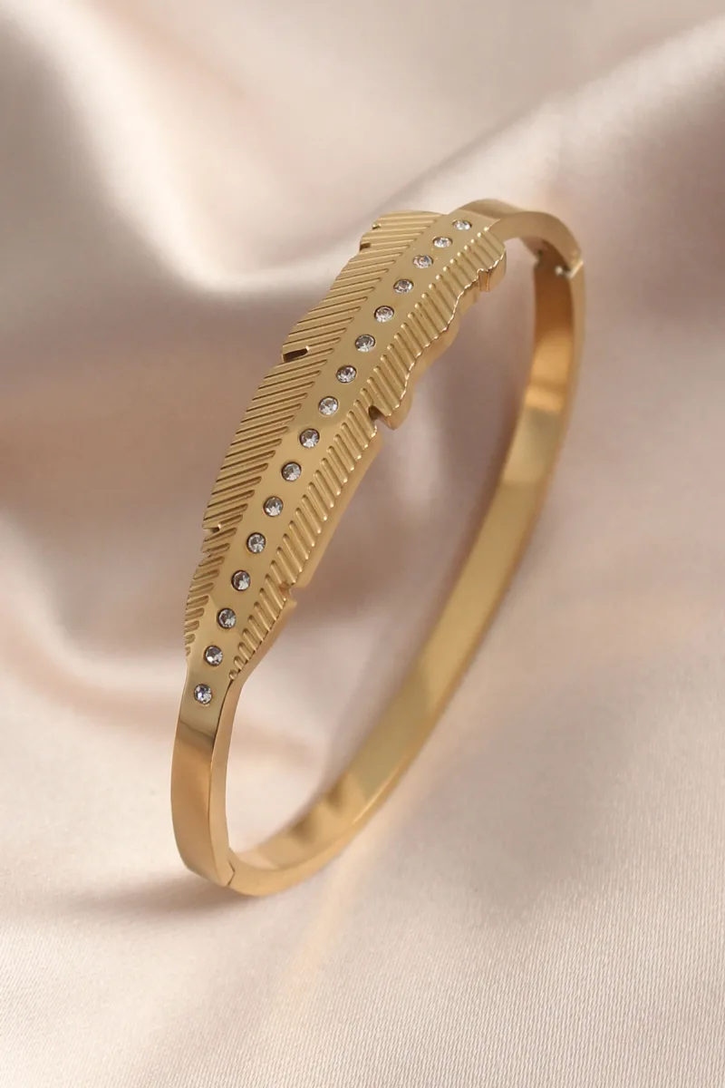 Zirkon Taşlı Gold Renk Yaprak Model Kelepçe Bileklik