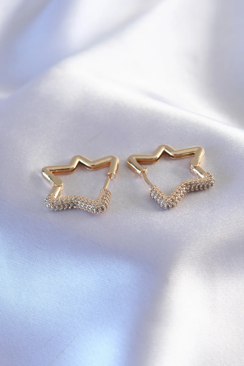 Zirkon Taşlı Gold Renk Yıldız Küpe