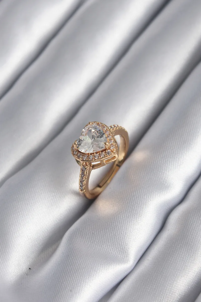Zirkon Taşlı Kalp Charm Model Gold Renk Yüzük
