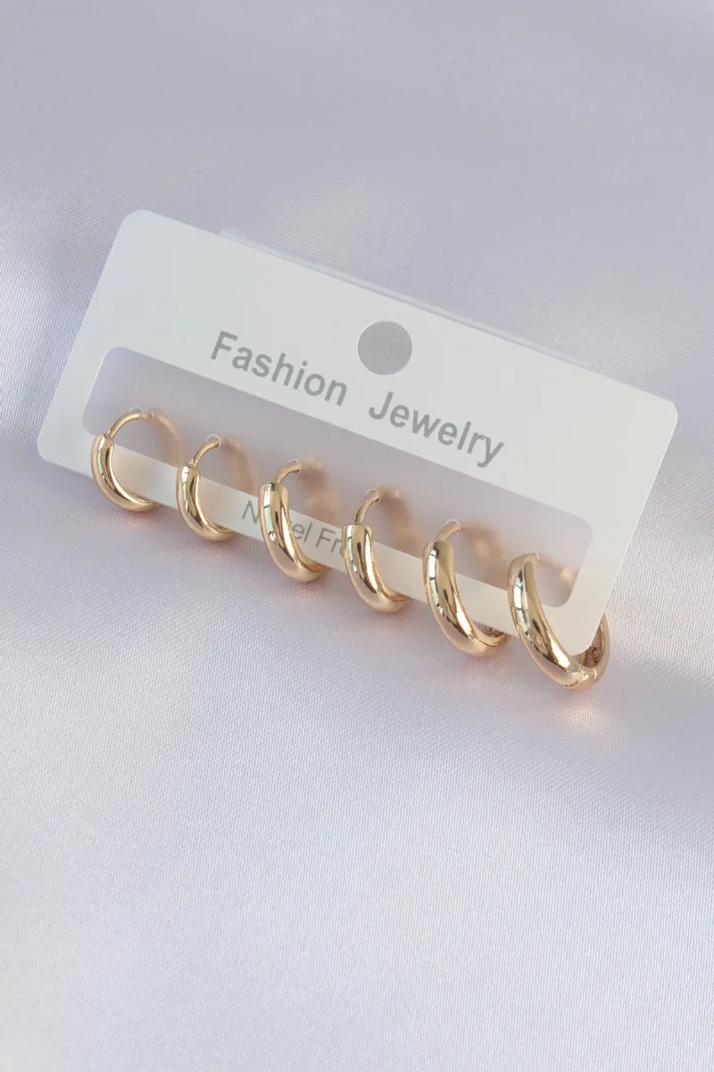 Oval Model Gold Renk Küpe Seti