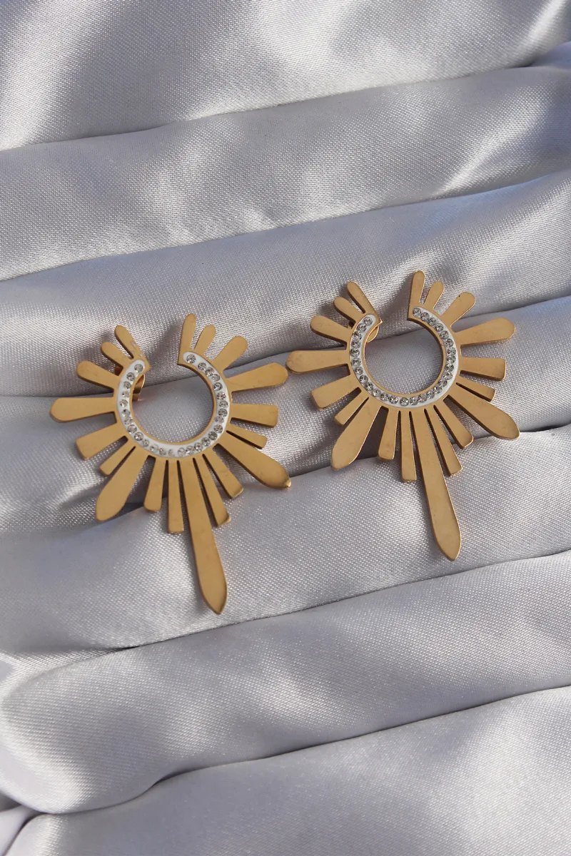 Güneş Figürlü Zirkon Taşlı Gold Küpe