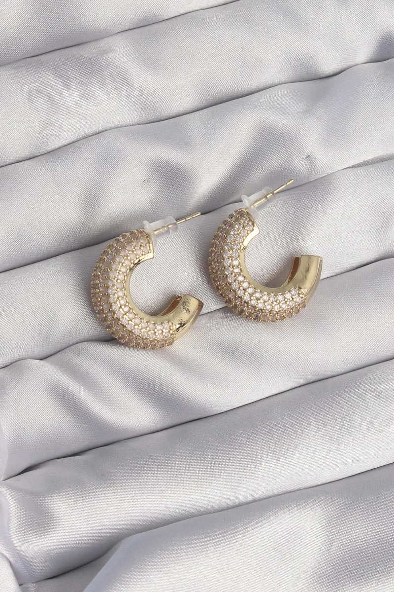 Yarım Halka Model Zirkon Taşlı Gold Renk Küpe