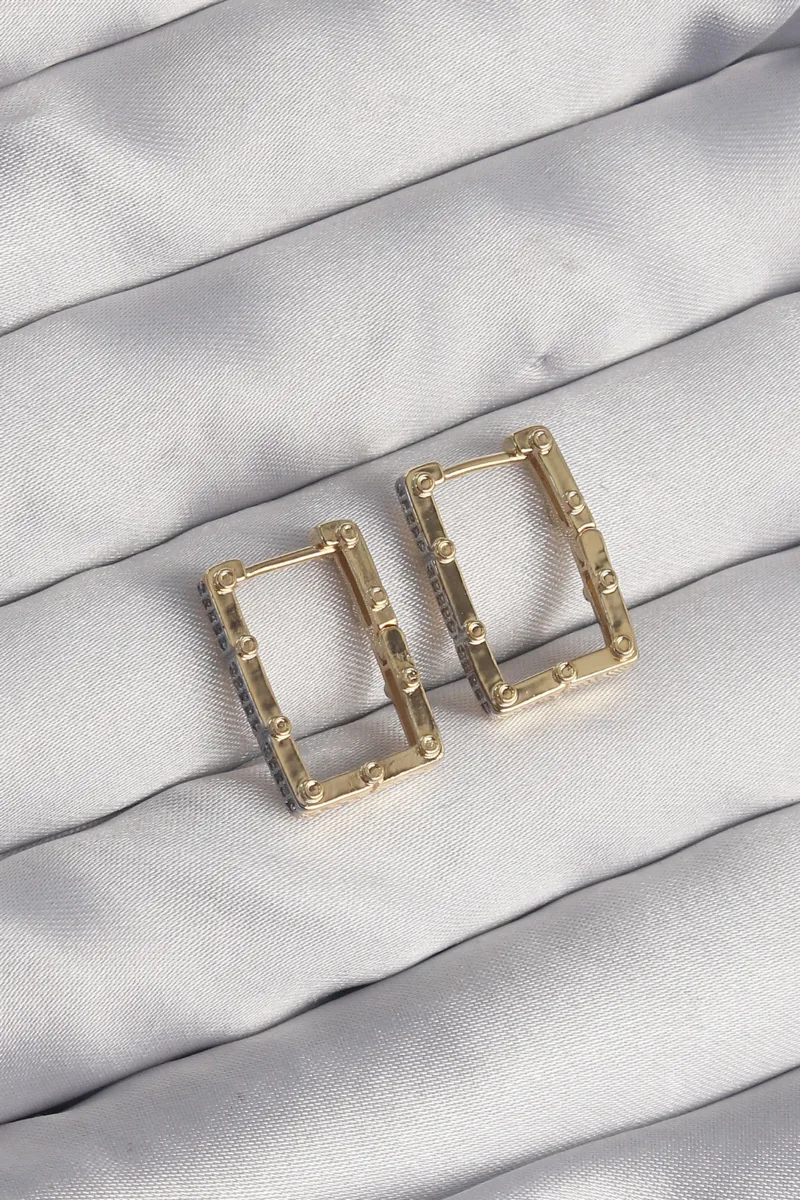 Dikdörtgen Model Zirkon Taşlı Gold Renk Küpe