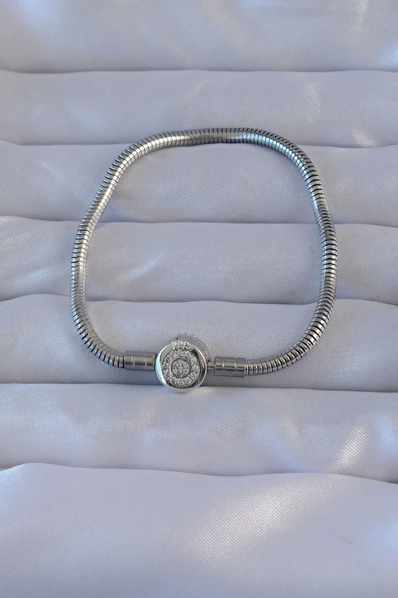Zirkon Taşlı Charm Detaylı Gümüş Bileklik
