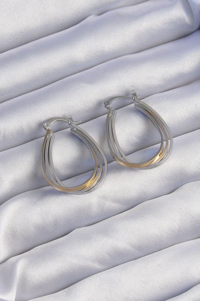 Çok Katmanlı Oval Gold Gümüş Renk Küpe