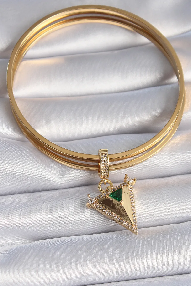 3D Üçgen Model Zirkon Taşlı Gold Renk Charm