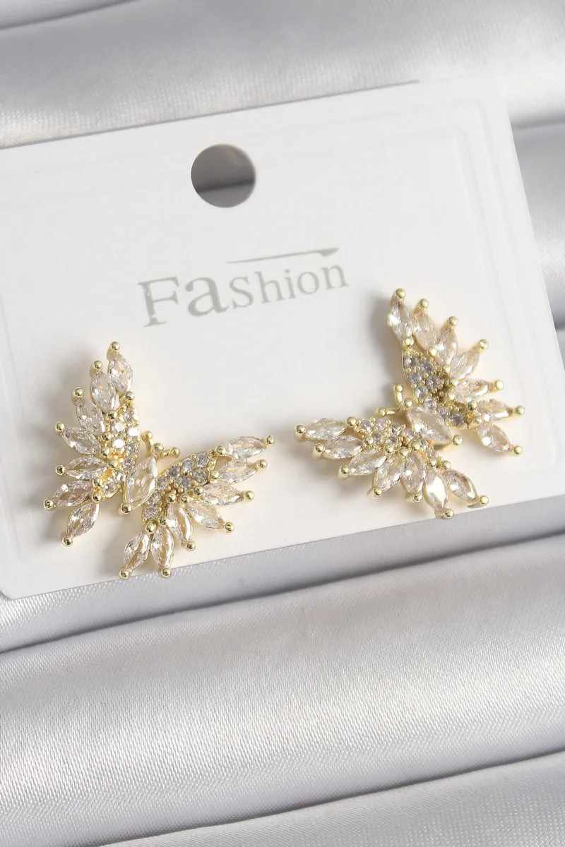 Kelebek Model Zirkon Taşlı Gold Renk Küpe