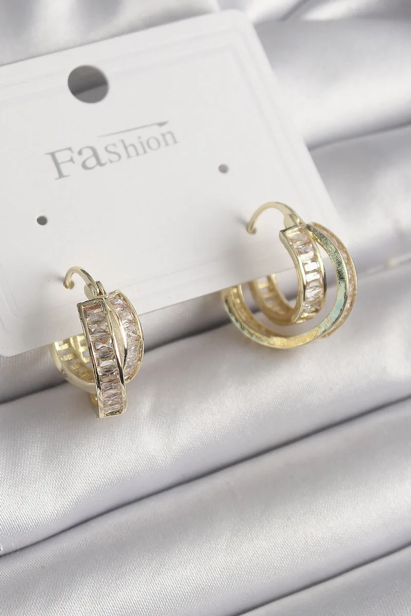 Halka Model Zirkon Taşlı Gold Renk Küpe