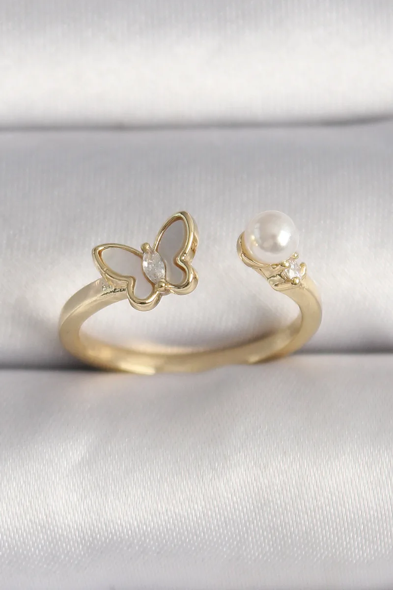Kelebek Figürlü Beyaz Mineli İncili Zirkon Gold Yüzük
