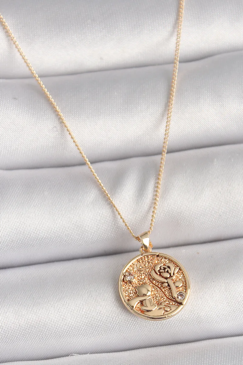 Gold Renk Zirkon Taşlı Gül Desenli Madalyon Kolye