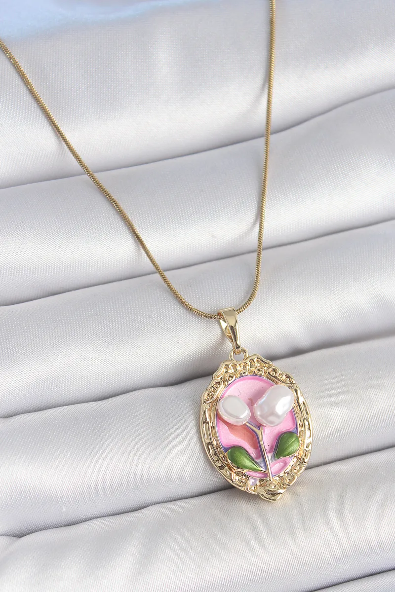 Çelik Gold Renk Pembe İncili Çiçek Kolye
