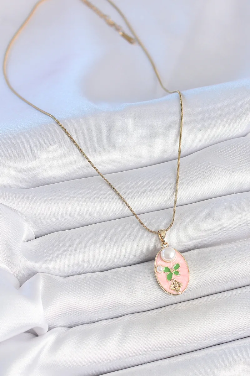 Çelik Gold Renk Pembe Oval İncili Çiçek Kolye