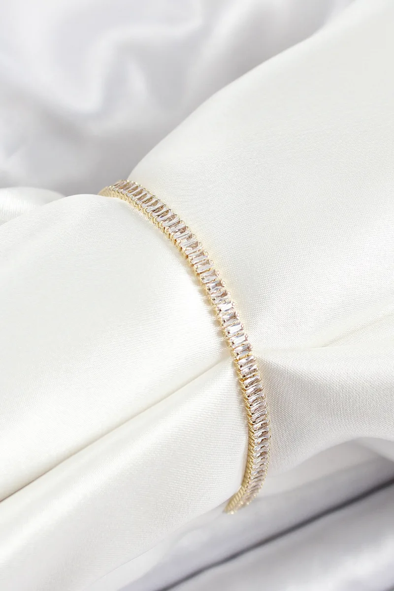 Gold Renk Zirkon Taşlı İnce Su Yolu Bileklik