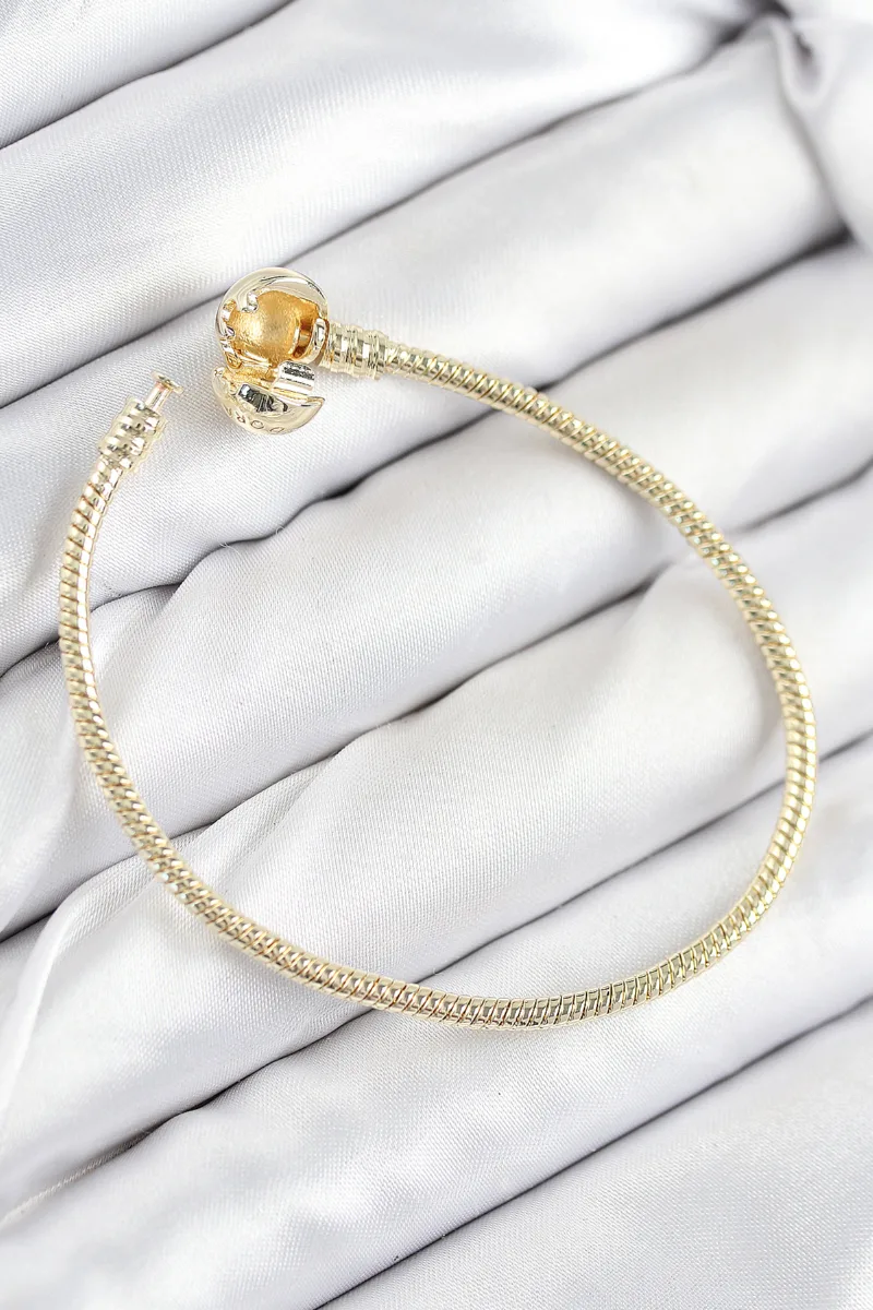 Topcuk Charm Detaylı Gold Bileklik