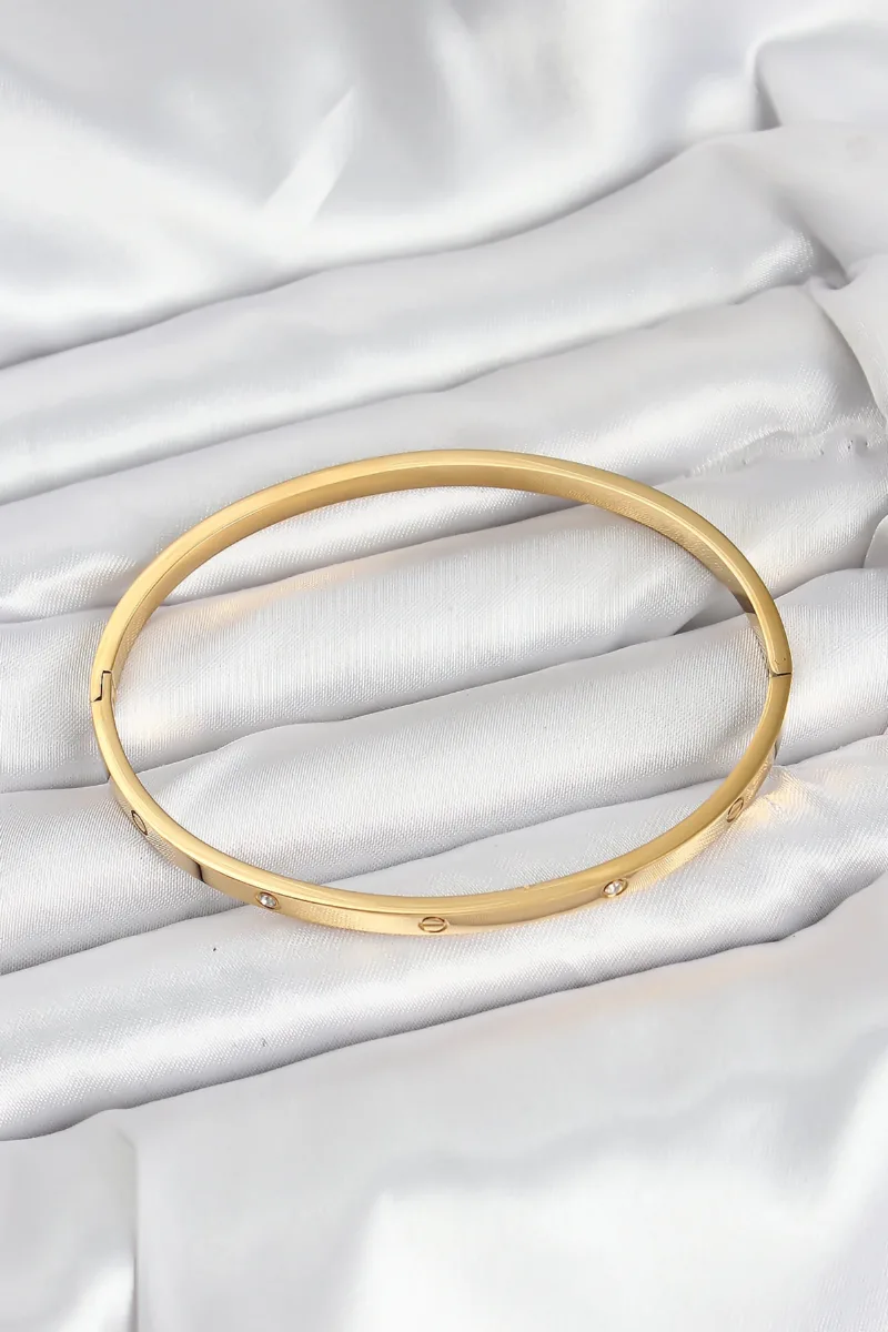 Çelik Gold Renk Zirkon Taşlı İnce Kelepçe Bileklik