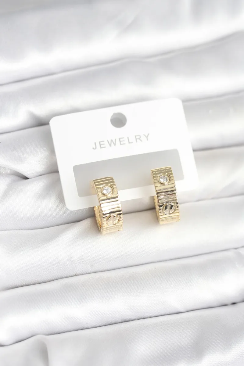 Halka Model Zirkon Taşlı Gold Renk Küpe