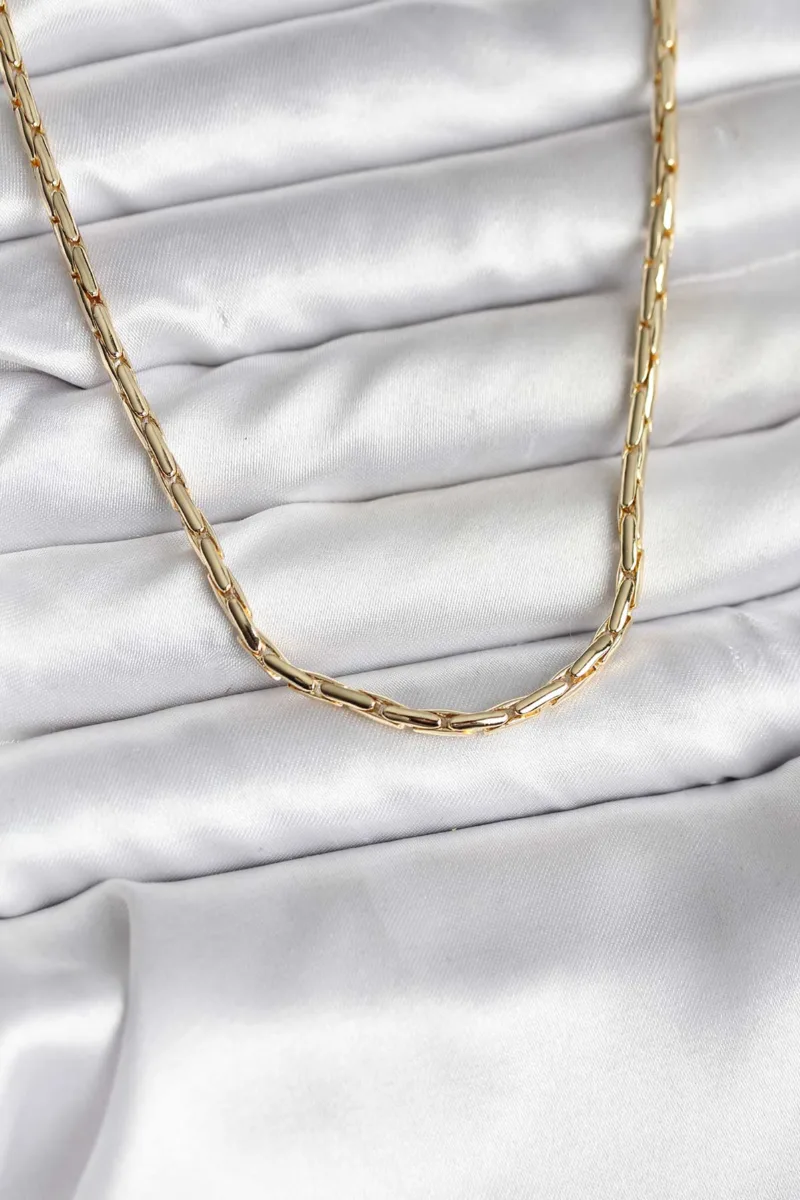 Şık Gold Renk Kadın Kolye Modeli