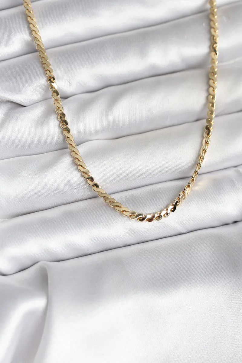 Ezme Yılan Zincir Model Gold Kaplama Kolye
