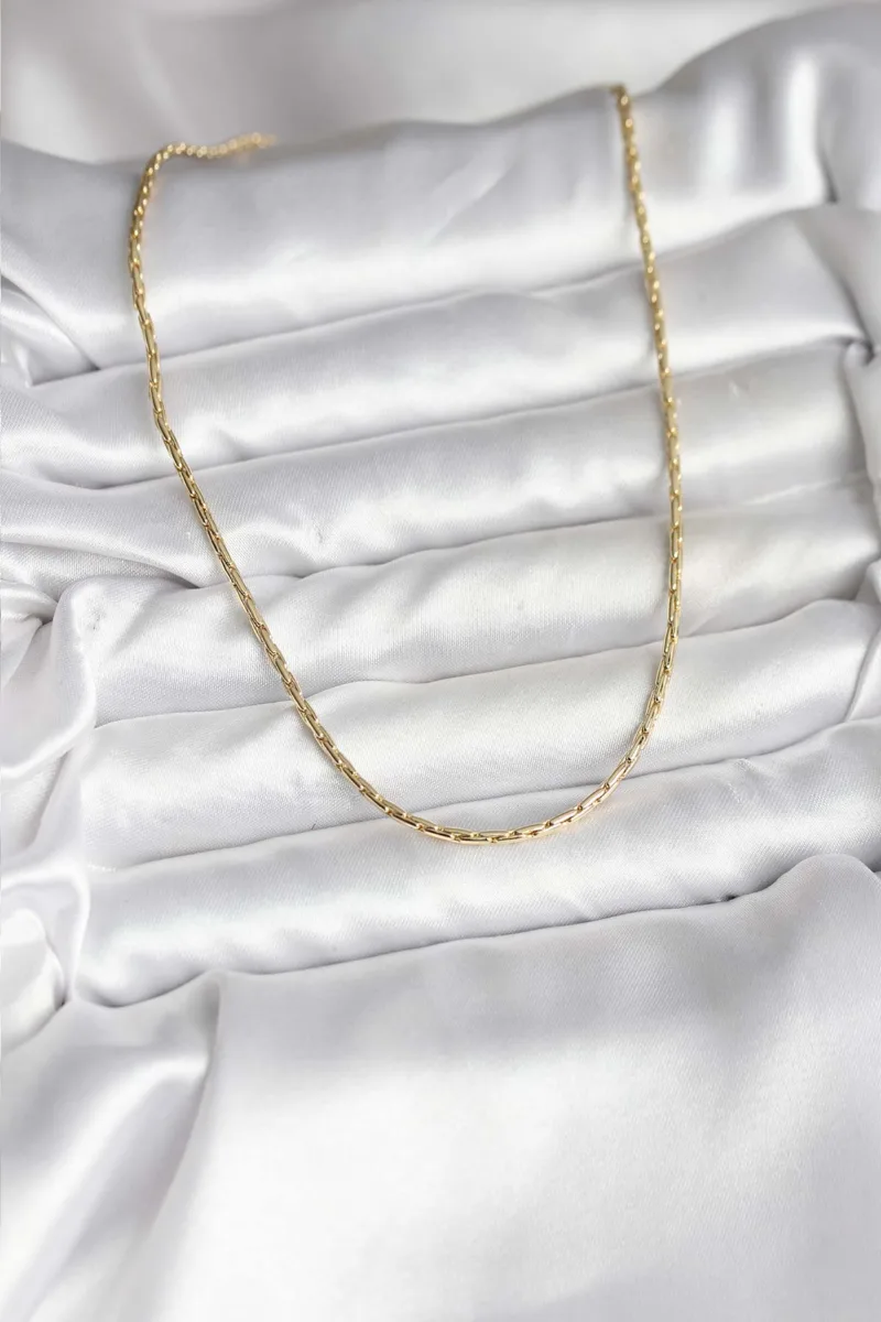 İnce Zincir Model Gold Kaplama Kolye