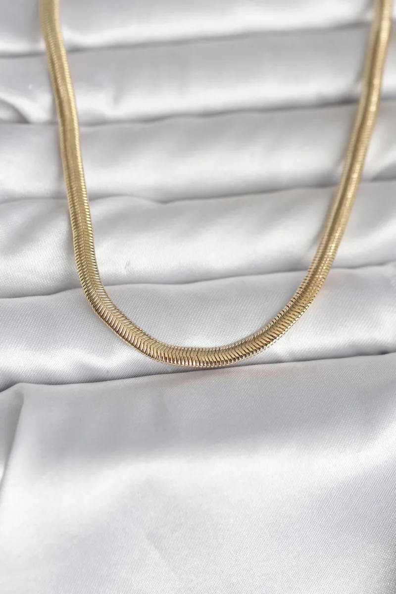 Gold Renk Yılan Zincirli Yassı 45 Cm Kolye