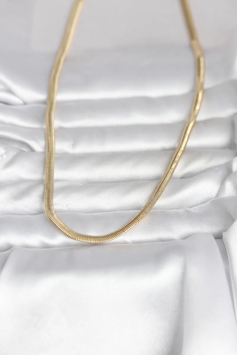 Gold Renk Yılan Zincirli Yassı 45 Cm Kolye