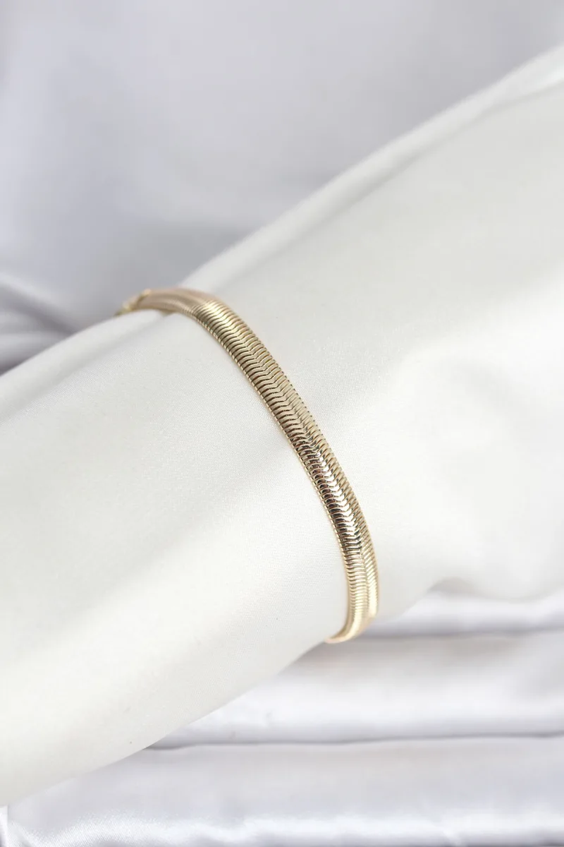 Yılan Model Yassı Zincir Gold Renk Bileklik