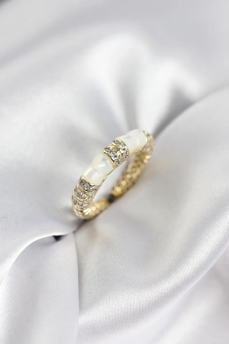 Kemik Model Zirkon Taşlı Gold Yüzük