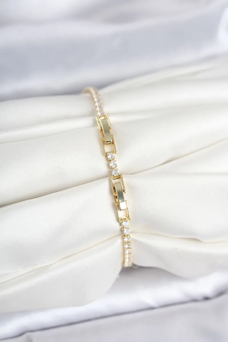 Kuğu Model Zirkon Taşlı Gold Renk Bileklik