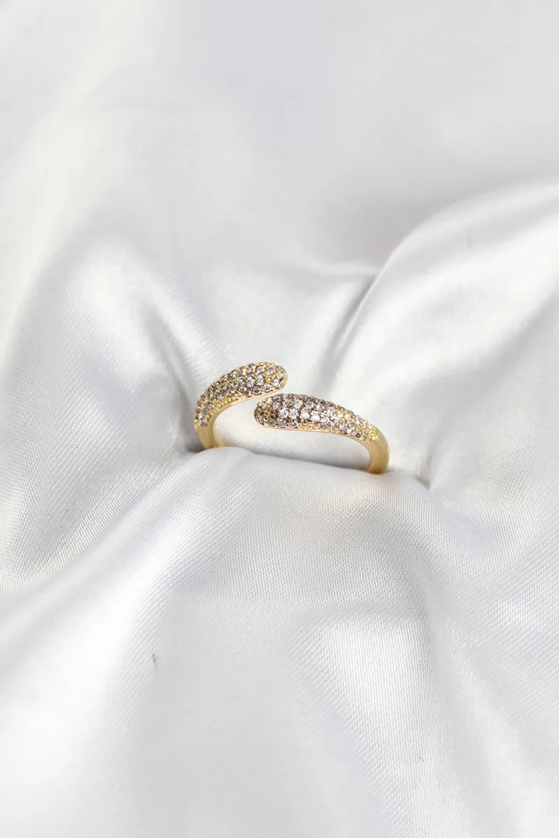 Zirkon Taşlı Sade Gold Renk Yüzük