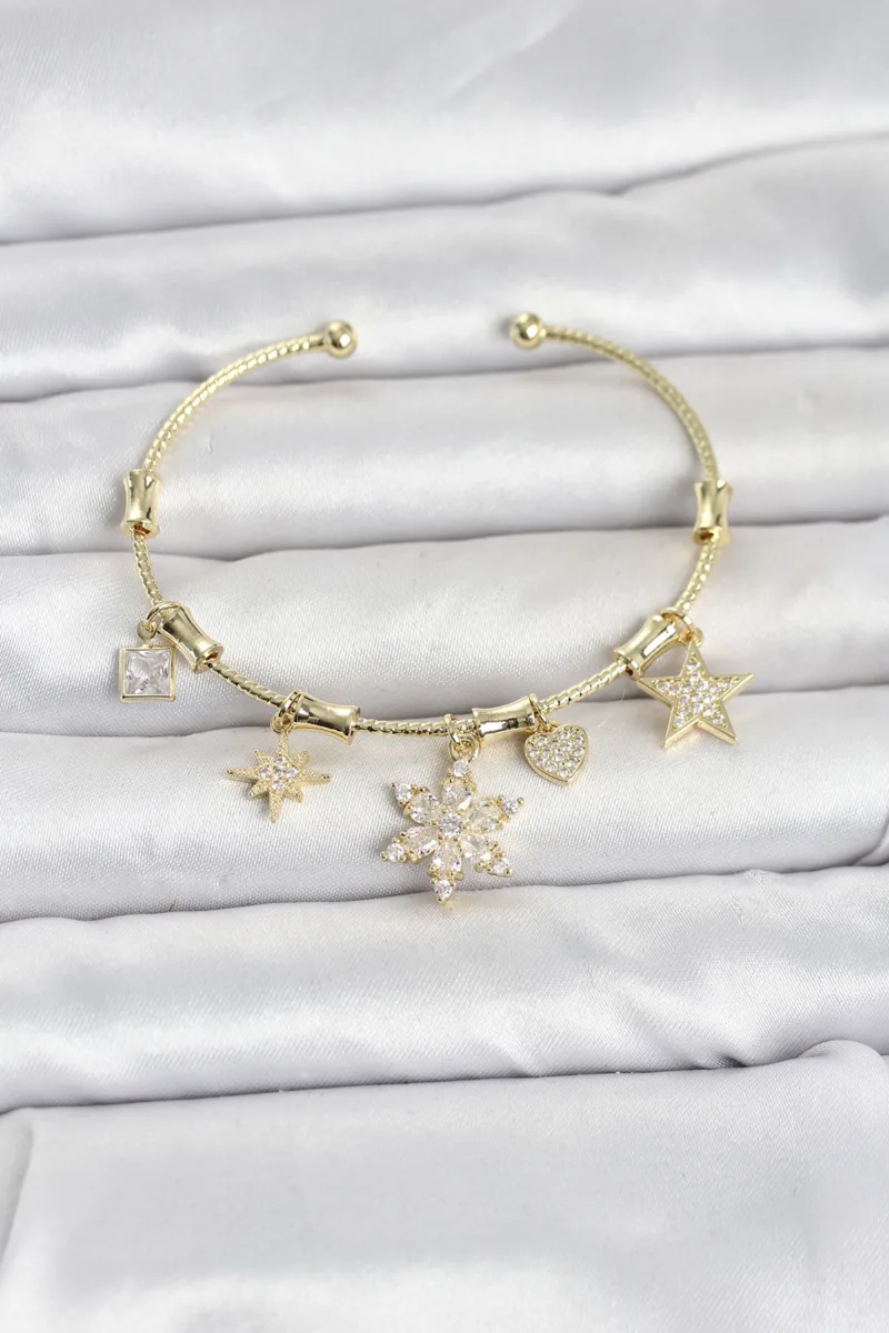 Lotus Detaylı Charm Gold Renk Pirinç Bileklik